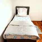 Arbeiter- Und Gruppenwohnung Mit Parkplatz, Kueche, Wlan, 1-5 Personen - Schwaebisch Hall Apartmán *
