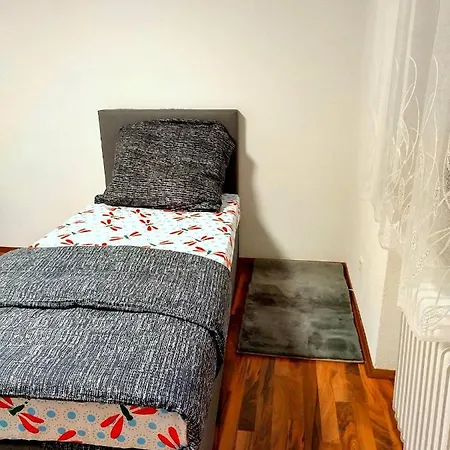 Mit Parkplatz Und Kueche Fuer 1 Bis 5 Personen شقة Michelbach an Der Bilz