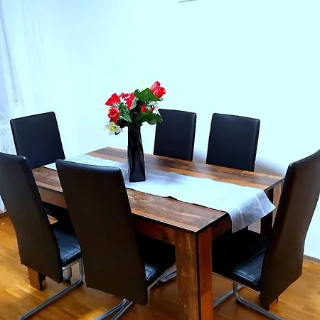 Mit Parkplatz Und Kueche Fuer 1 Bis 5 Personen شقة Michelbach an Der Bilz