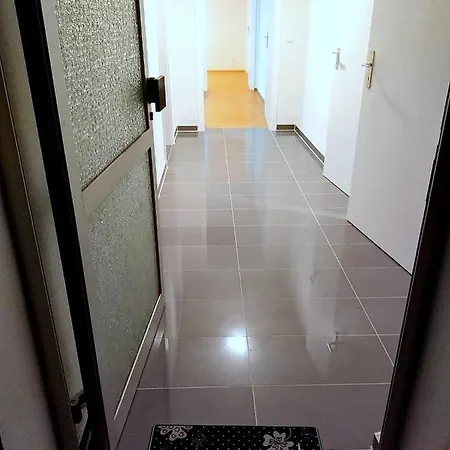 In Fuer 1 Bis 5 Personen Apartment