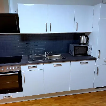 Mit Parkplatz Und Kueche Fuer 1 Bis 5 Personen *